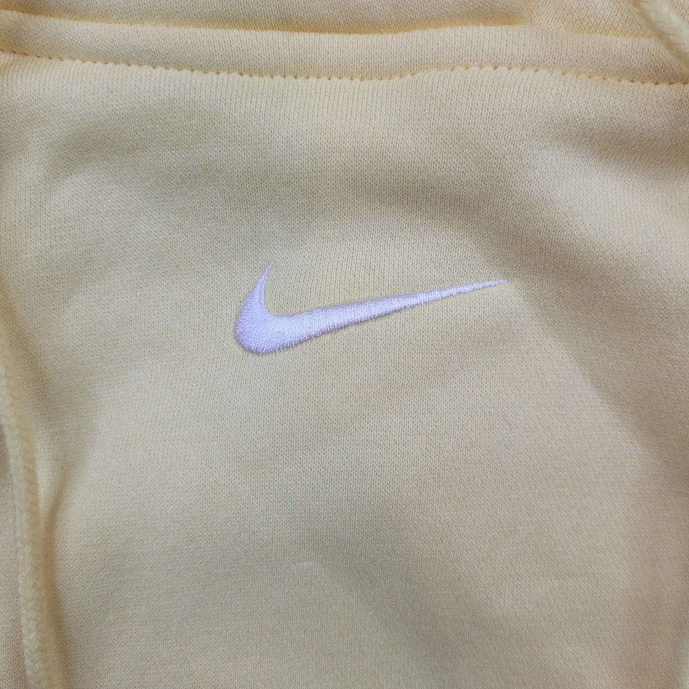 Nike Hoodie Womens Medium Yellow Phoenix Fleece Pullover DQ5860-722 Swish Logo